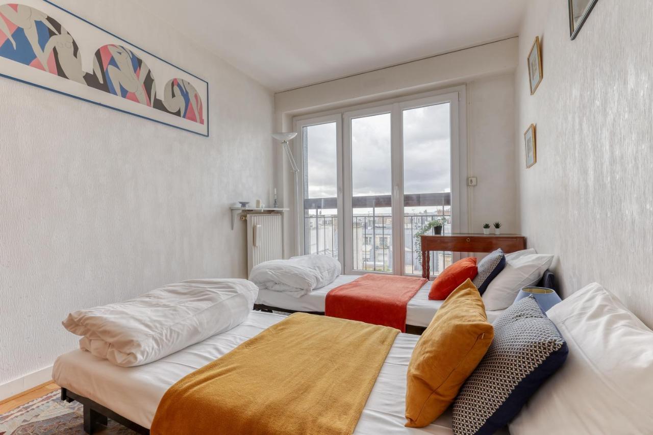 Ferienwohnung Large And Bright 2 Bdrs Flat With View - Paris 20 Exterior foto